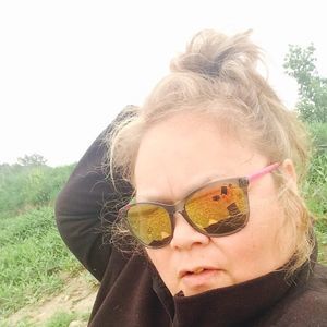 Meet your Posher, Diane